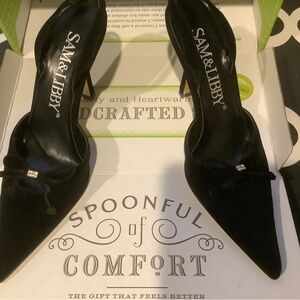 Sam & Libby Black Velvet Heels with Bow on top